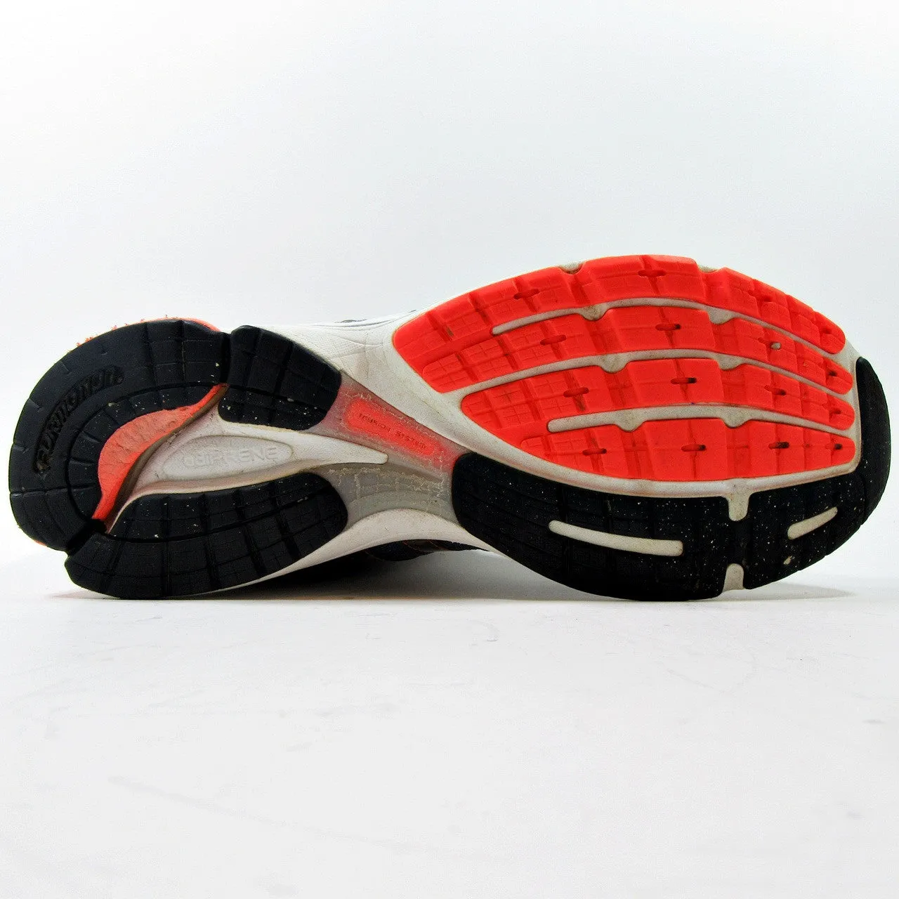 ADIDAS - Formotion (Torsion System)