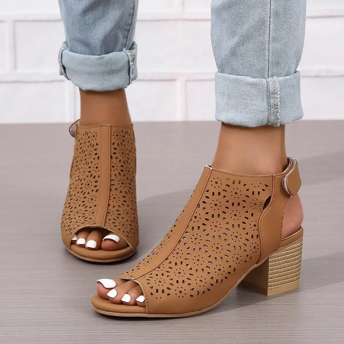 Chunky Sandals for Women Orthopedic Fashion Non Slip Middle Heels Breathable Hollow Out Slingback Sandals Ladies Elegant Summer Walking Shoes and Hook And Loop Closure
