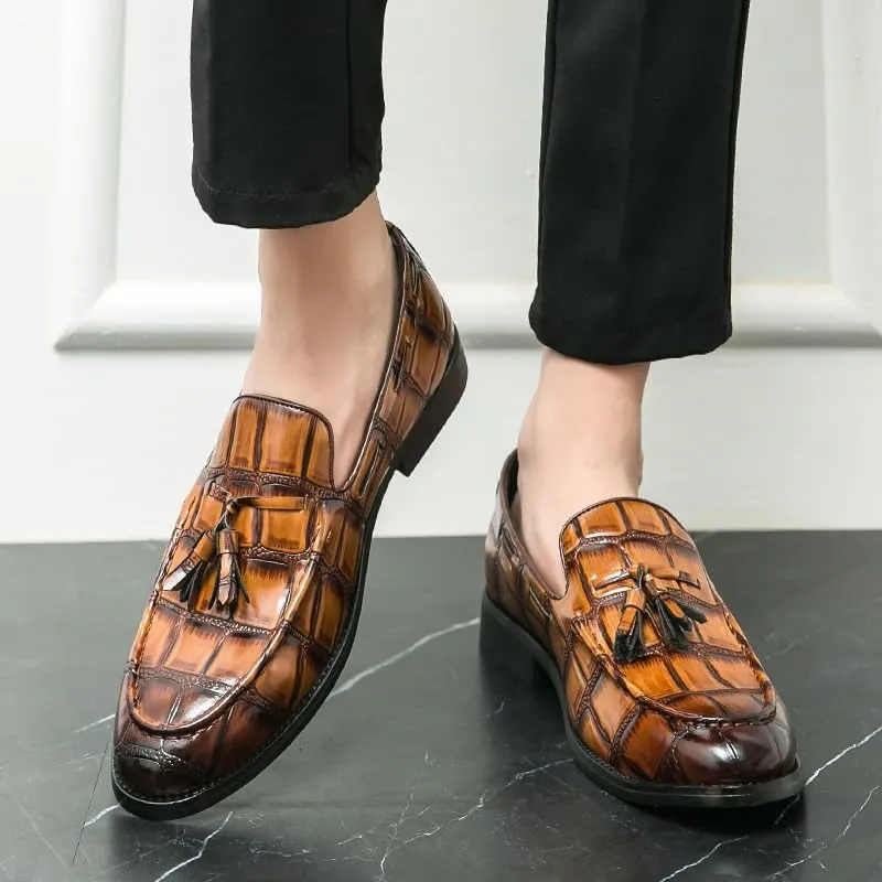 Classic Formal Fashion Leather Shoes Men Brown Dress Shoes Slip On Men Business Patent Leather Shoes Men Party Flat Shoes