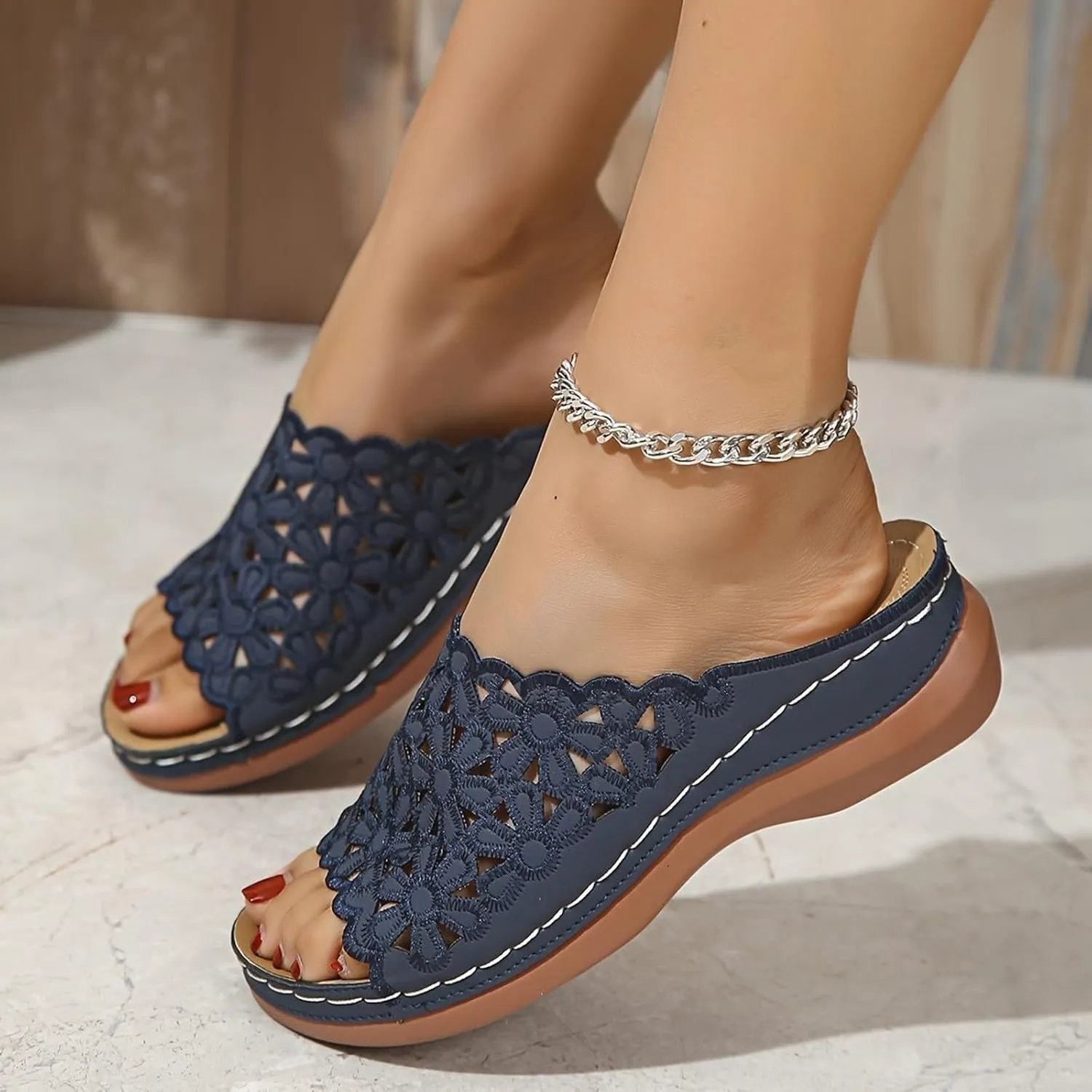 Womens Summer Beach Sandals Open Toe Slides Low Wedge Mesh Slippers Ladies Elegant Dressy Flowers Fabric Sandals Cute Comfortable Outdoor Shoes for Everyday Elegance